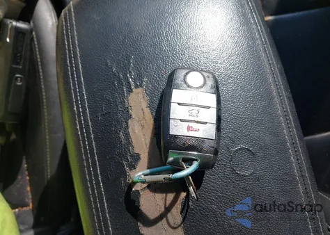 2017 Kia Sportage Ex from USA, damaged, VIN KNDPNCAC1H7056641